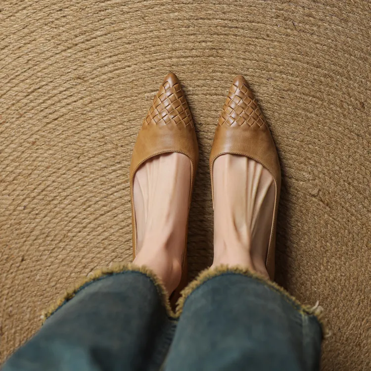 Summer flats, wedge heels, pointed toes, low-cut fashion sheepskin women's shoes, 3-12e