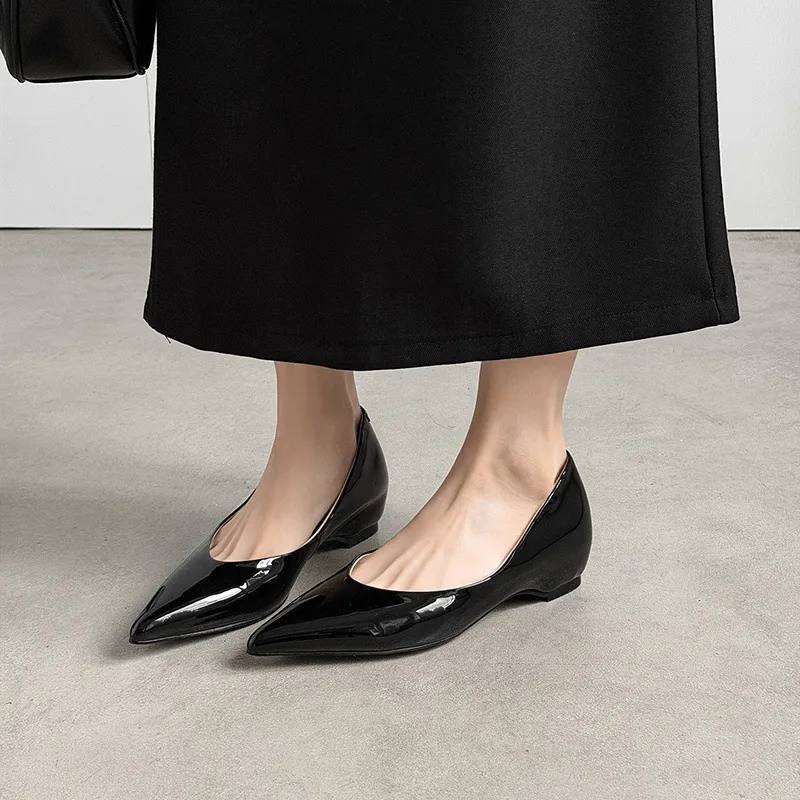 Spring pointed-toe slip-on patent leather single shoes 3-19k