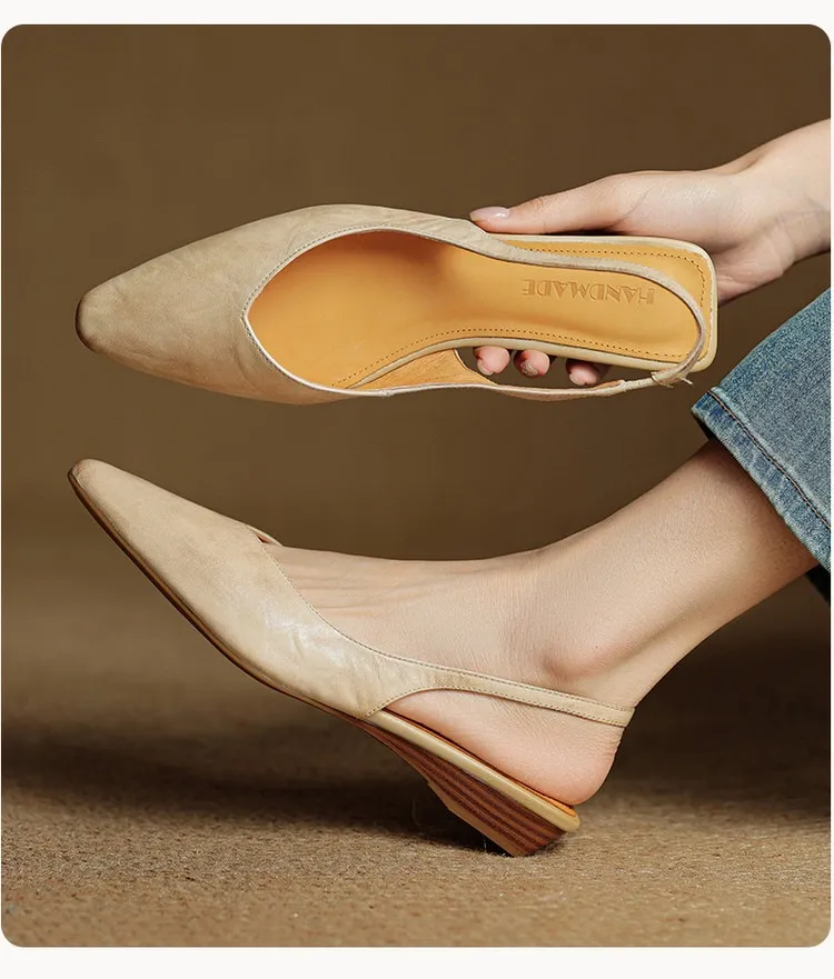 Summer sandals with square toe, chunky heel, wedge heel, closed toe, and open back – fashionable women's shoes