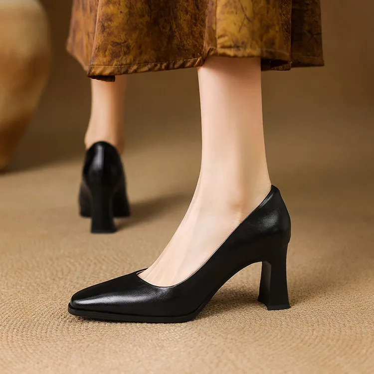 Spring single shoes, round toe, chunky heel, high-heeled fashion leather women's shoes, black and burgundy, 3-22i