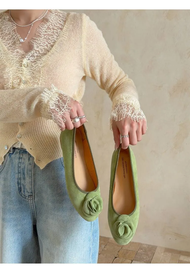 Springtime low-cut floral flat comfortable women's shoes in blue, red, and green