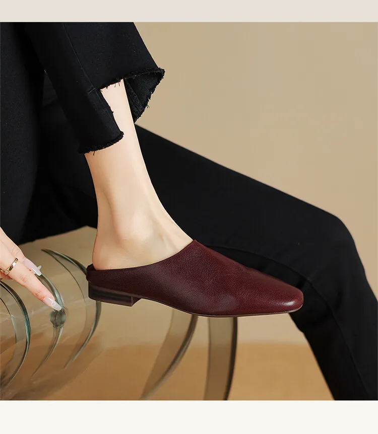 Women's soft leather closed-toe slip-on mules, summer outerwear sheepskin sandals, square toe, flat sole, slip-on style.