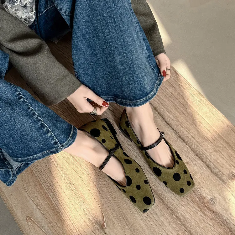 Spring single shoes, square toe, low heel, buckle, fashion color-block women's shoes, 3-25v