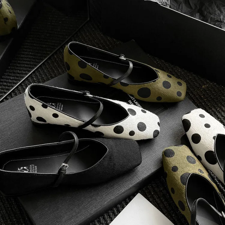 Spring single shoes, square toe, low heel, buckle, fashion color-block women's shoes, 3-25v