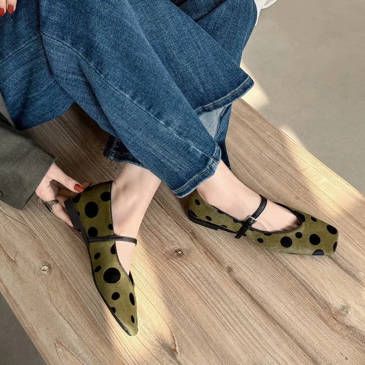 Spring single shoes, square toe, low heel, buckle, fashion color-block women's shoes, 3-25v