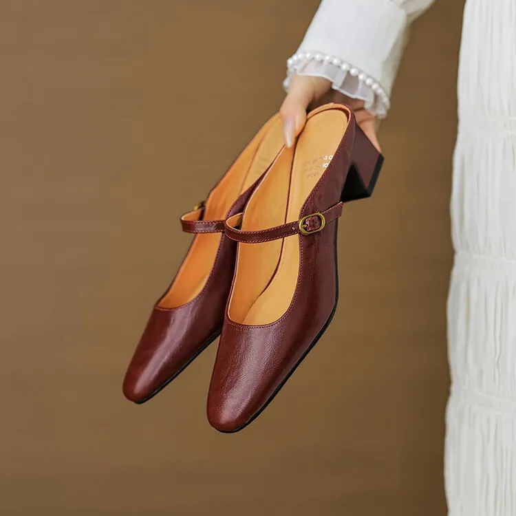 Comfortable and retro-style sheepskin open-back sandals, chunky heels, sheepskin closed-toe mules, Mary Jane shoes.