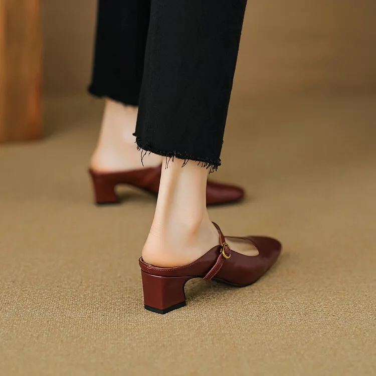 Comfortable and retro-style sheepskin open-back sandals, chunky heels, sheepskin closed-toe mules, Mary Jane shoes.