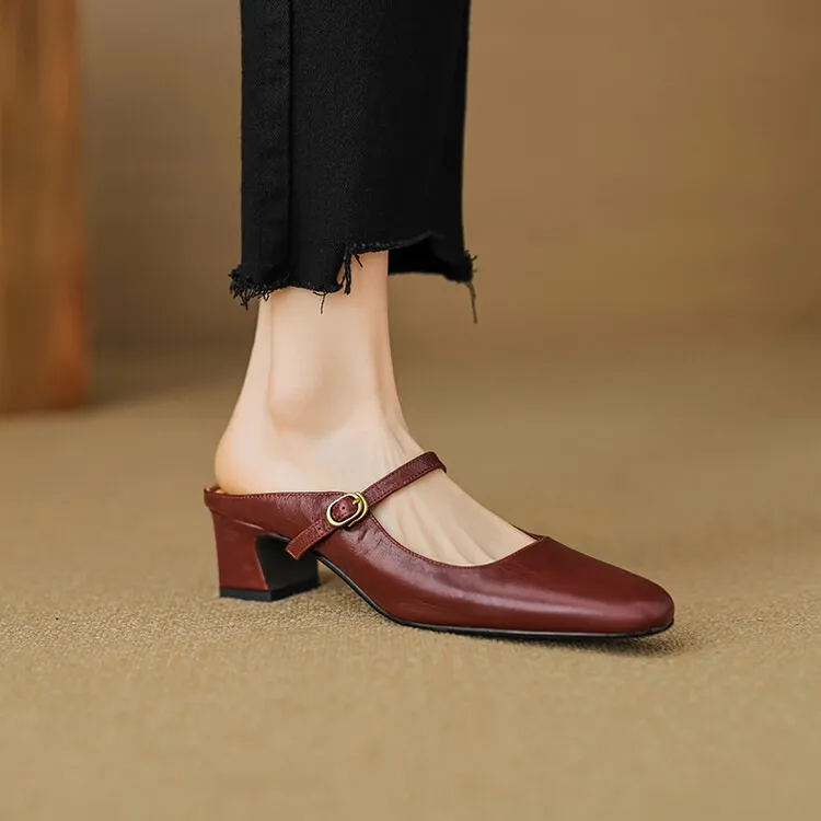 Comfortable and retro-style sheepskin open-back sandals, chunky heels, sheepskin closed-toe mules, Mary Jane shoes.