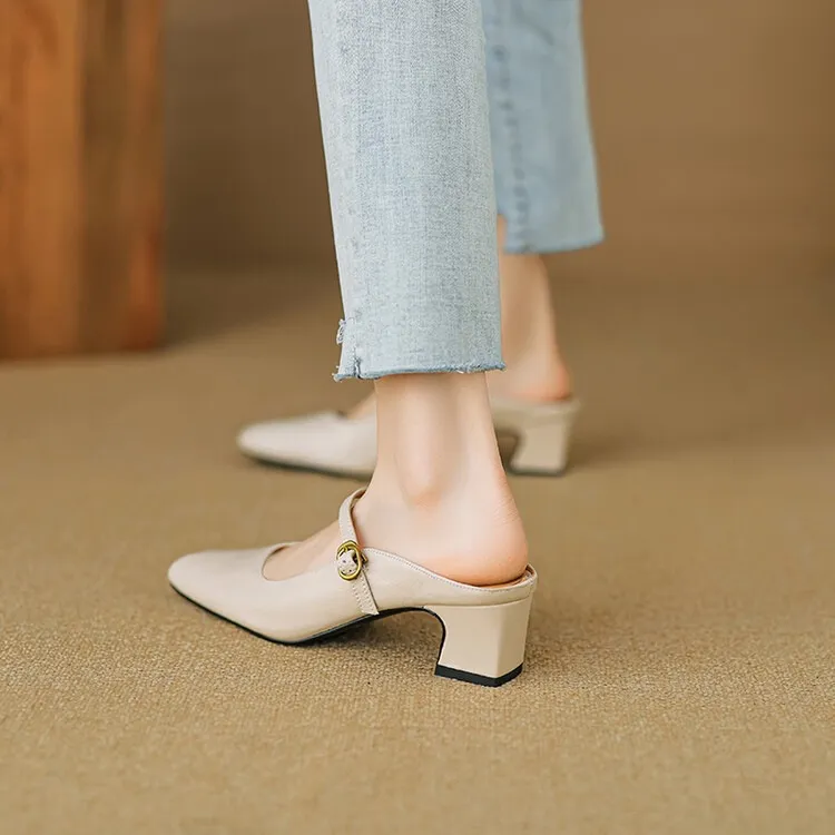 Comfortable and retro-style sheepskin open-back sandals, chunky heels, sheepskin closed-toe mules, Mary Jane shoes.