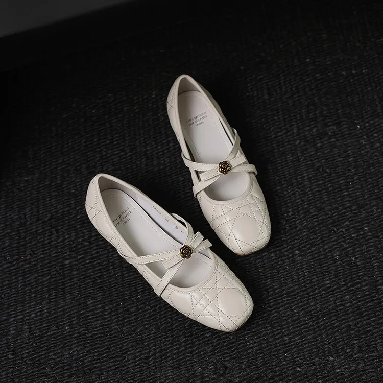 Spring single shoes, round toe, low heel, bow, sheepskin fashion women's shoes, 3-30b