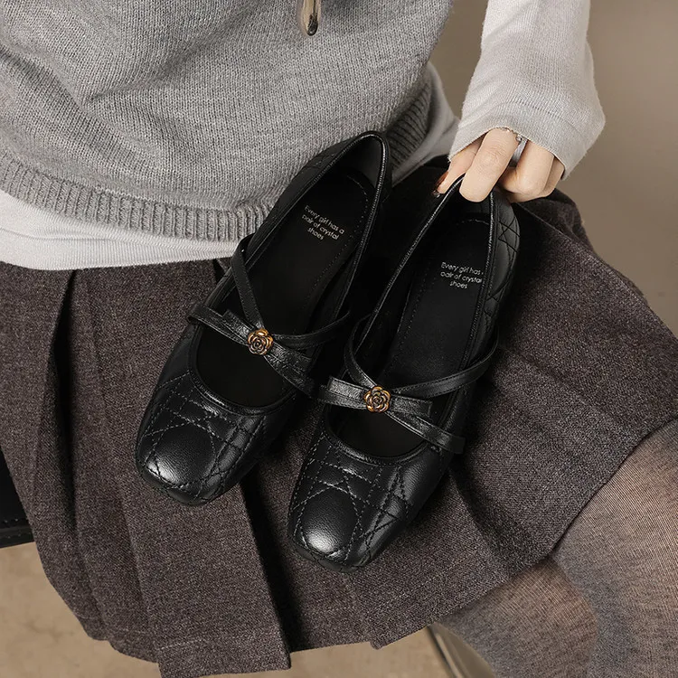 Spring single shoes, round toe, low heel, bow, sheepskin fashion women's shoes, 3-30b