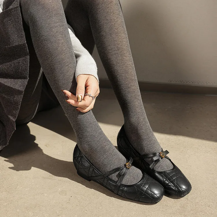 Spring single shoes, round toe, low heel, bow, sheepskin fashion women's shoes, 3-30b