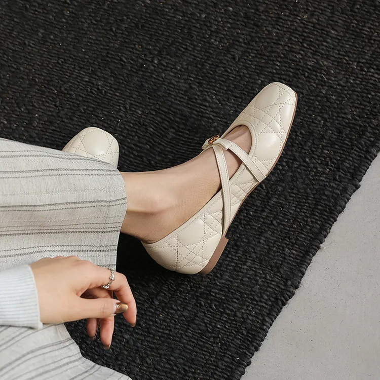 Spring single shoes, round toe, low heel, bow, sheepskin fashion women's shoes, 3-30b