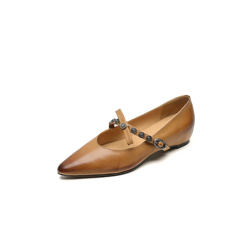 Spring single shoes, pointed toe, low heel, cowhide buckle, fashion women's shoes, size 4-2a, plus size 41.