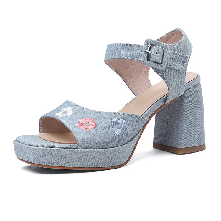 Summer sandals, thick-soled, chunky-heeled denim women's shoes, ages 4-6.
