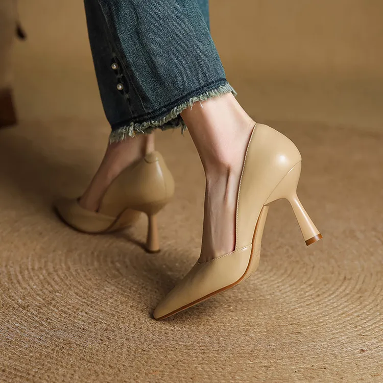 Spring single shoes, pointed toe, stiletto heel, solid color fashion cowhide women's shoes 4-13b