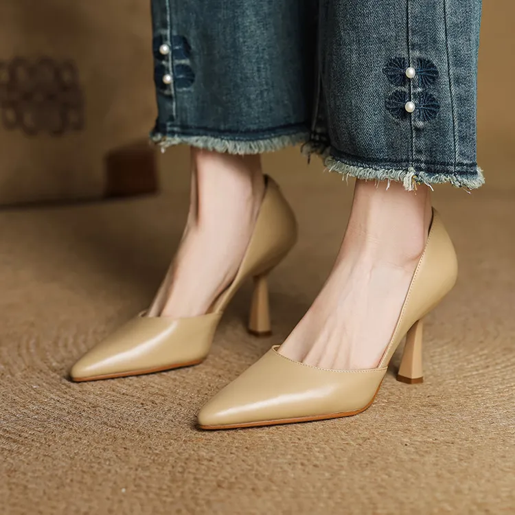 Spring single shoes, pointed toe, stiletto heel, solid color fashion cowhide women's shoes 4-13b