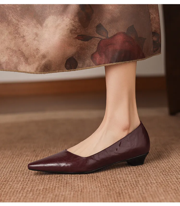 Korean style leather shoes, all inside and out, perfect for spring, summer and autumn. Pointed toe, low heel, comfortable, slimming, slanted opening. Available in 3 colors.