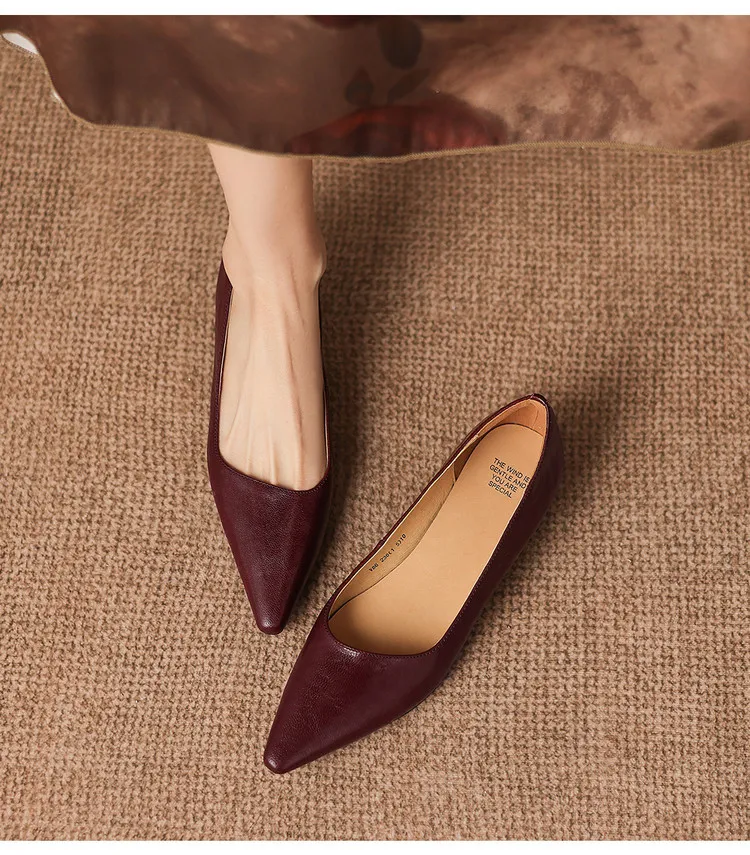 Korean style leather shoes, all inside and out, perfect for spring, summer and autumn. Pointed toe, low heel, comfortable, slimming, slanted opening. Available in 3 colors.