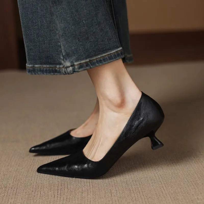Soft sheepskin elegant women's shoes, simple retro pointed toe low-cut single shoes, women's stiletto heel slip-on.