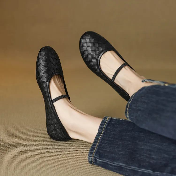 Spring and Autumn Genuine Leather Single Shoes, Round Toe, Flat, 1cm Retro Woven Texture, Women's Shoes, One Piece