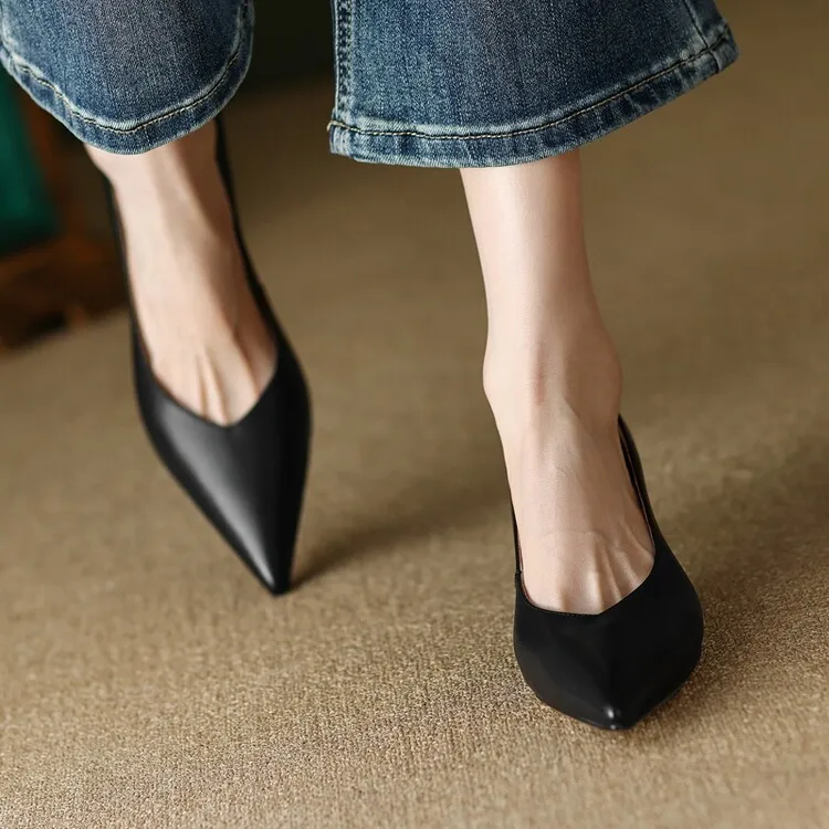 Apricot and black sheepskin plus size fashion women's shoes, spring and autumn style, pointed toe, low mouth, stiletto heel, single shoes, 2-18n