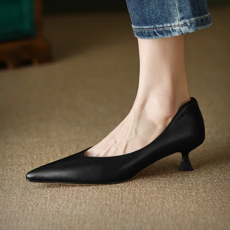 Apricot and black sheepskin plus size fashion women's shoes, spring and autumn style, pointed toe, low mouth, stiletto heel, single shoes, 2-18n