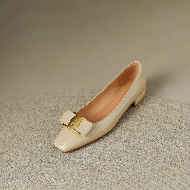 Fashionable Spring/Summer Square Toe Low-Heeled Slip-On Black Women's Fashion Shoes (3-3q)