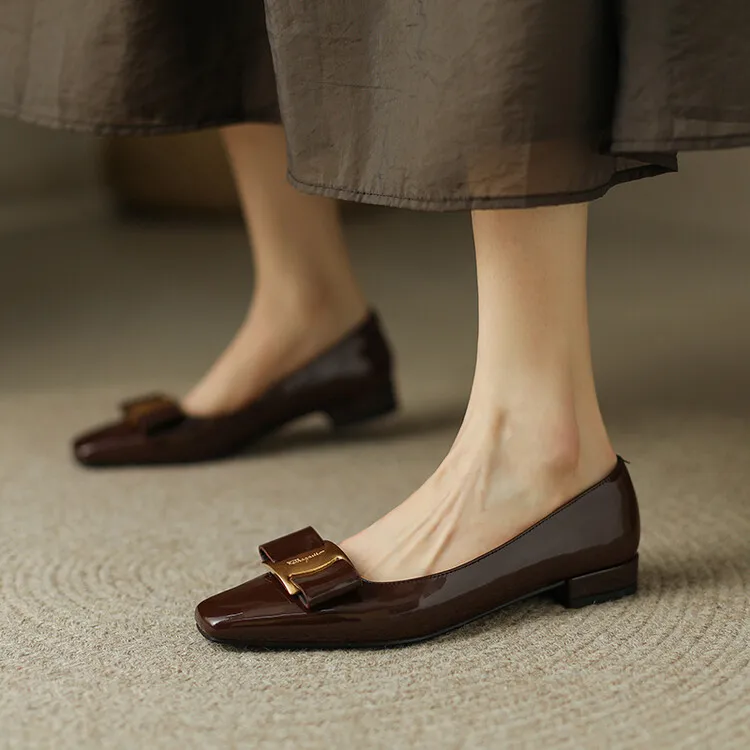 Fashionable Spring/Summer Square Toe Low-Heeled Slip-On Black Women's Fashion Shoes (3-3q)