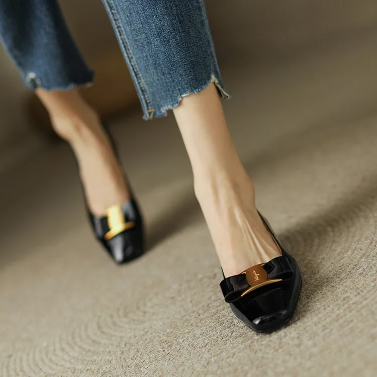 Fashionable Spring/Summer Square Toe Low-Heeled Slip-On Black Women's Fashion Shoes (3-3q)