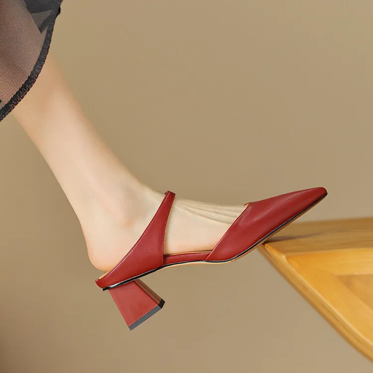 2023 Pointed-Toe Chunky Heel High-Heeled Leather Sandals, Beige/Burgundy, Fashionable, Can Be Worn Outerwear, Slippers, Sizes 3-25