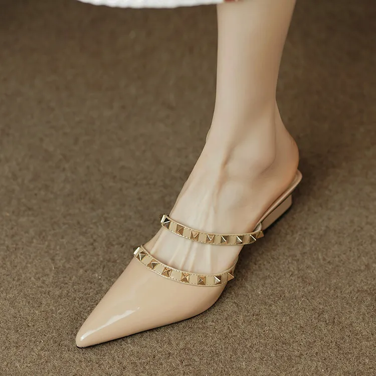 Slip-on sandals with studded mid-heel, chunky heel, and pointed toe; fashionable women's shoes, summer style, 4-13i.