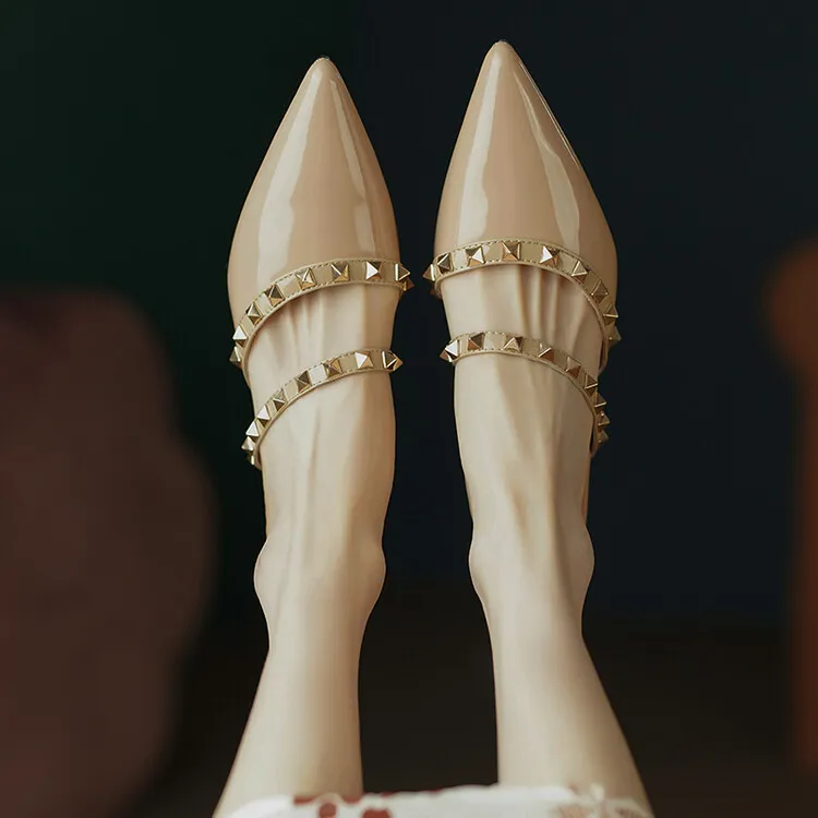 Slip-on sandals with studded mid-heel, chunky heel, and pointed toe; fashionable women's shoes, summer style, 4-13i.