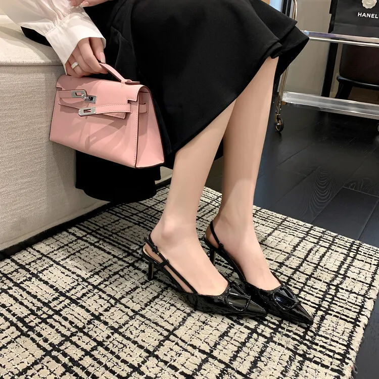 Pointed-toe V-buckle stiletto heel 4/6cm high women's shoes, fashionable backless closed-toe sandals, trendy and versatile fashion shoes 4-17f
