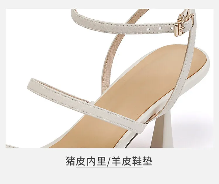 Fashionable Korean style open-toe sandals for women, summer stiletto heels, Roman style square toe high heels, 5-6 seconds.
