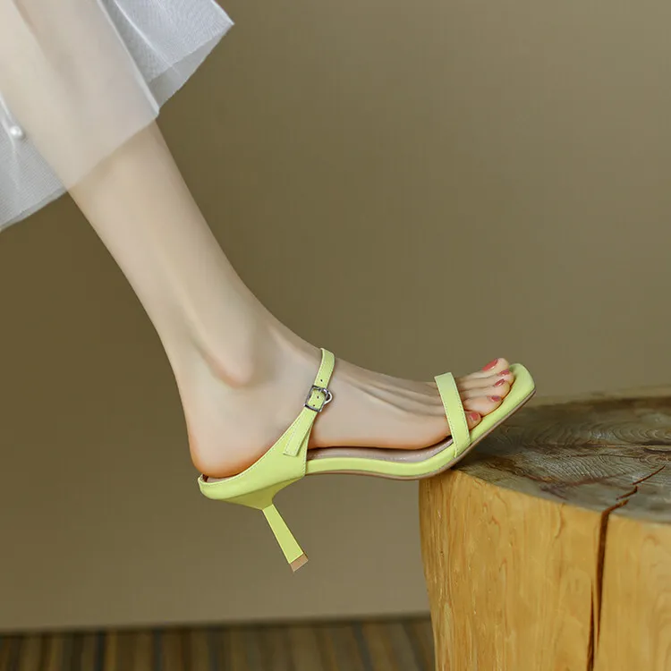 Women's stiletto sandals, Korean style, square toe, fashionable high heels, open toe, slip-on sandals, suitable for outdoor wear, 5-4g