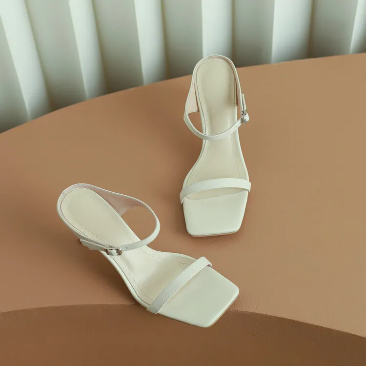 Women's stiletto sandals, Korean style, square toe, fashionable high heels, open toe, slip-on sandals, suitable for outdoor wear, 5-4g