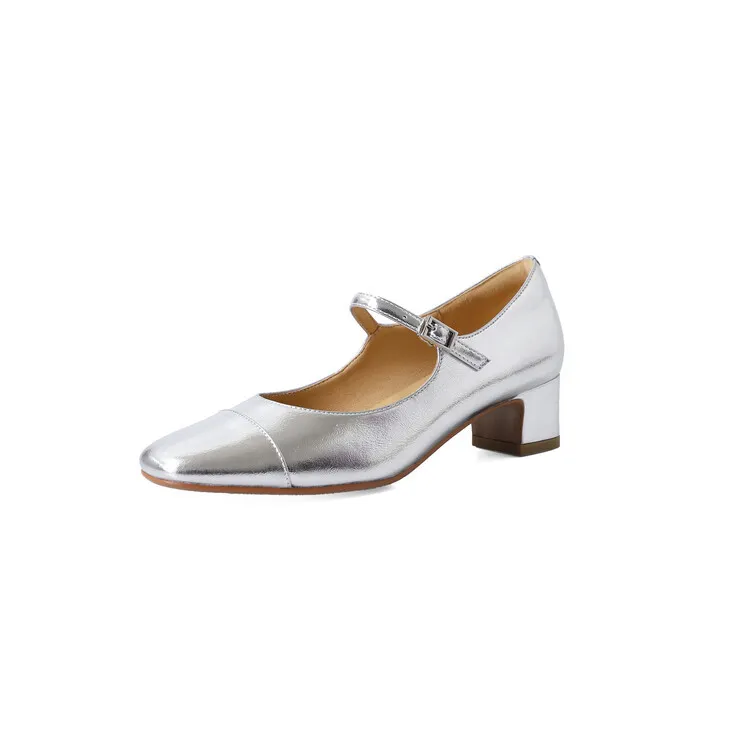 Chanel-style white Mary Jane shoes, color-blocked, low-cut, chunky heel, silver leather shoes, single strap, size 8-10.