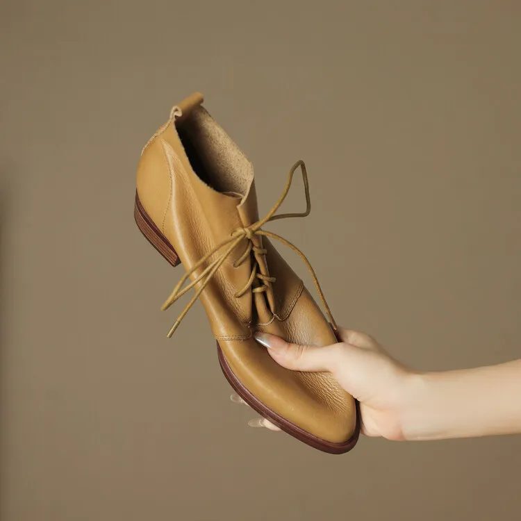 Brown, sophisticated, trendy ankle boots for women, autumn 2023, pointed toe Martin boots, 10-20m.