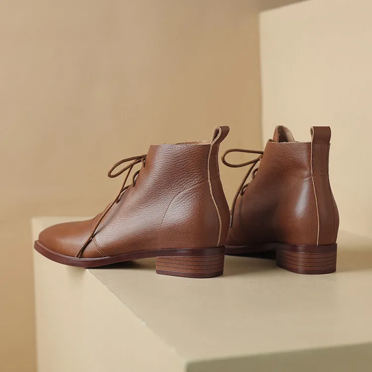 Brown, sophisticated, trendy ankle boots for women, autumn 2023, pointed toe Martin boots, 10-20m.