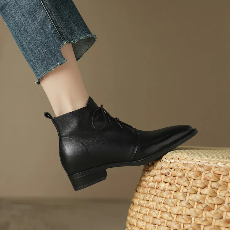 Brown, sophisticated, trendy ankle boots for women, autumn 2023, pointed toe Martin boots, 10-20m.