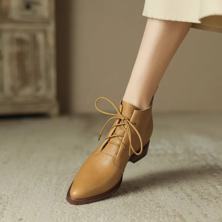 Brown, sophisticated, trendy ankle boots for women, autumn 2023, pointed toe Martin boots, 10-20m.