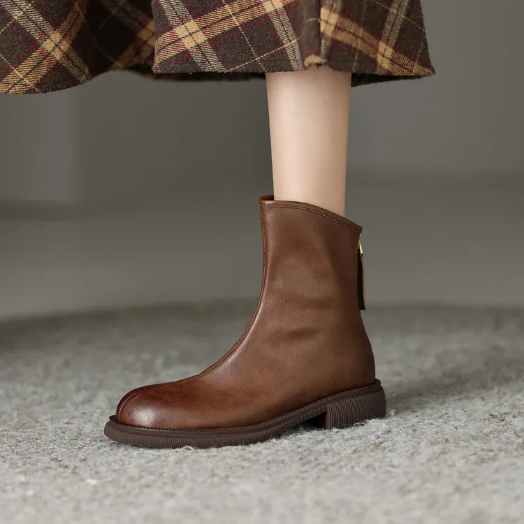 Popular women's low-heeled cowhide Chelsea boots, autumn and winter style, thick-soled Martin boots.