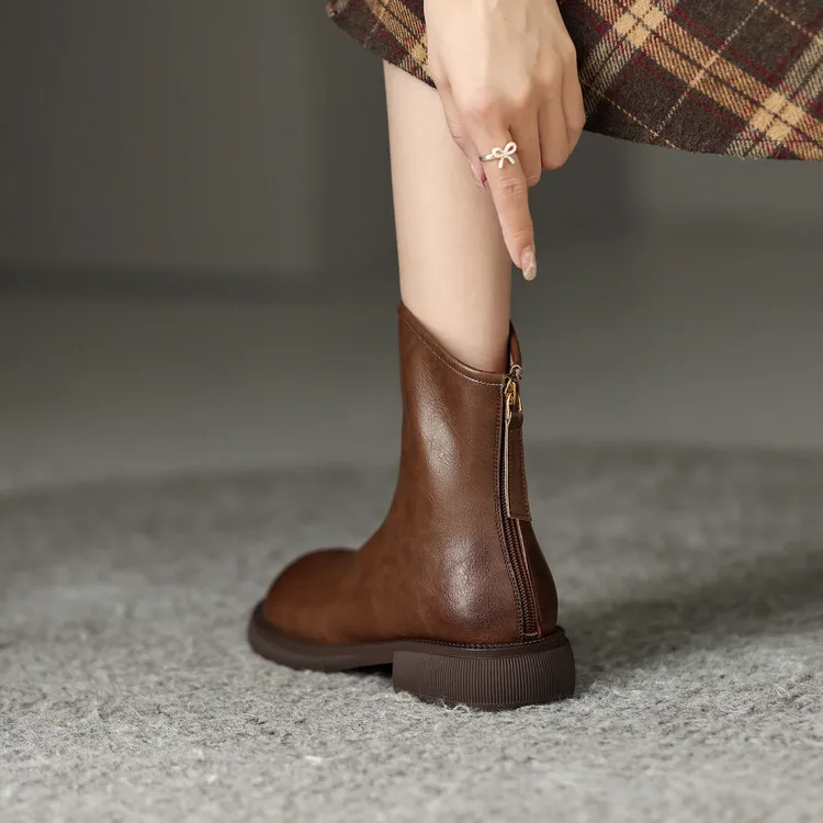 Popular women's low-heeled cowhide Chelsea boots, autumn and winter style, thick-soled Martin boots.