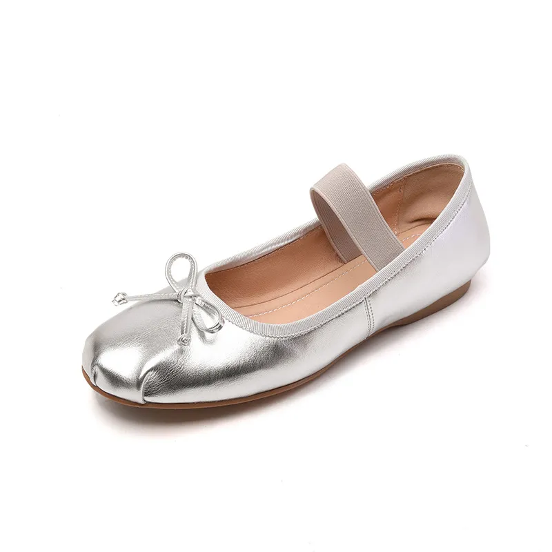 Stylish, soft, elegant ballet flats, perfect for spring and autumn, featuring round toes and bows.