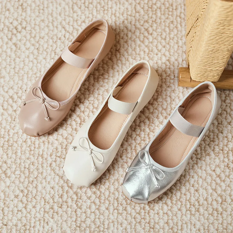 Stylish, soft, elegant ballet flats, perfect for spring and autumn, featuring round toes and bows.