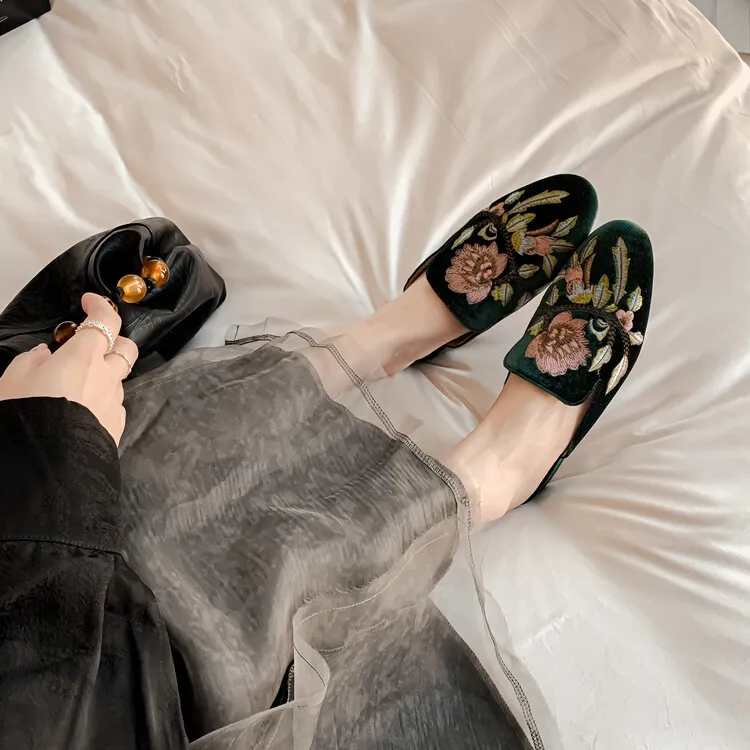 Spring Embroidered Toe-Up Flat Half-Slip Mules for Women 3-21e