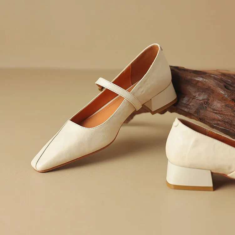 French retro sheepskin Mary Jane shoes, one-strap square toe, low-cut chunky heel, fashion style.
