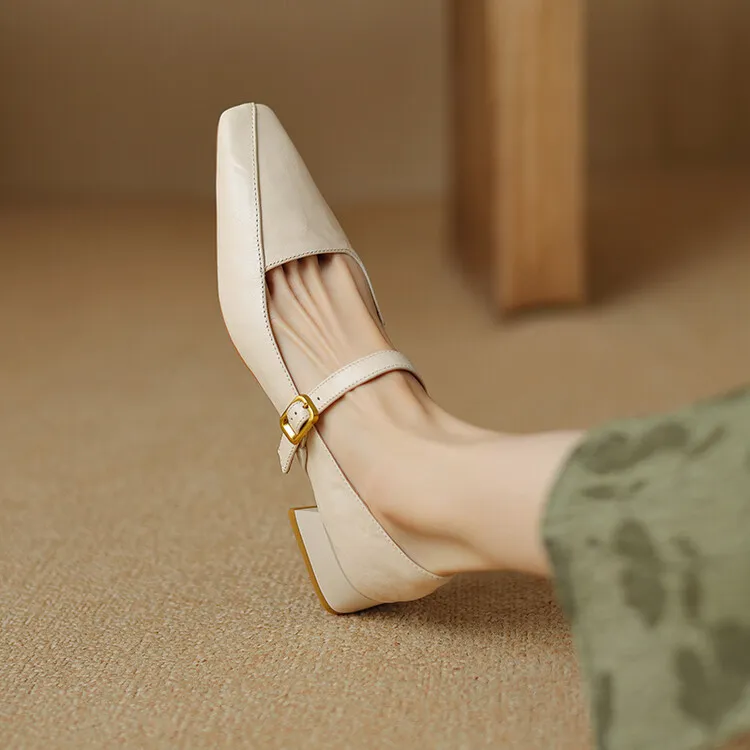 French retro sheepskin Mary Jane shoes, one-strap square toe, low-cut chunky heel, fashion style.