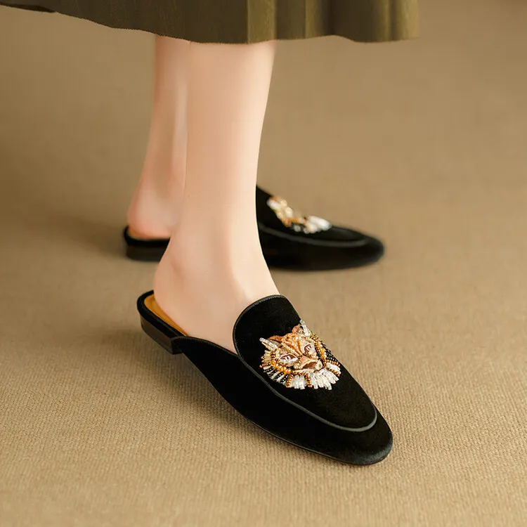 Chinese style embroidered tiger head slippers, round toe, slip-on, embroidered outerwear sandals, women's shoes, 3-25d